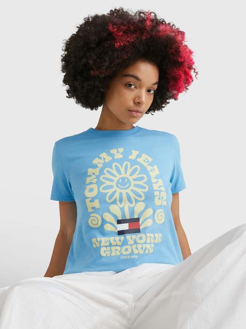 PLAYERA-CON-LOGO-HOMEGROWN-TOMMY-JEANS-DE-MUJER