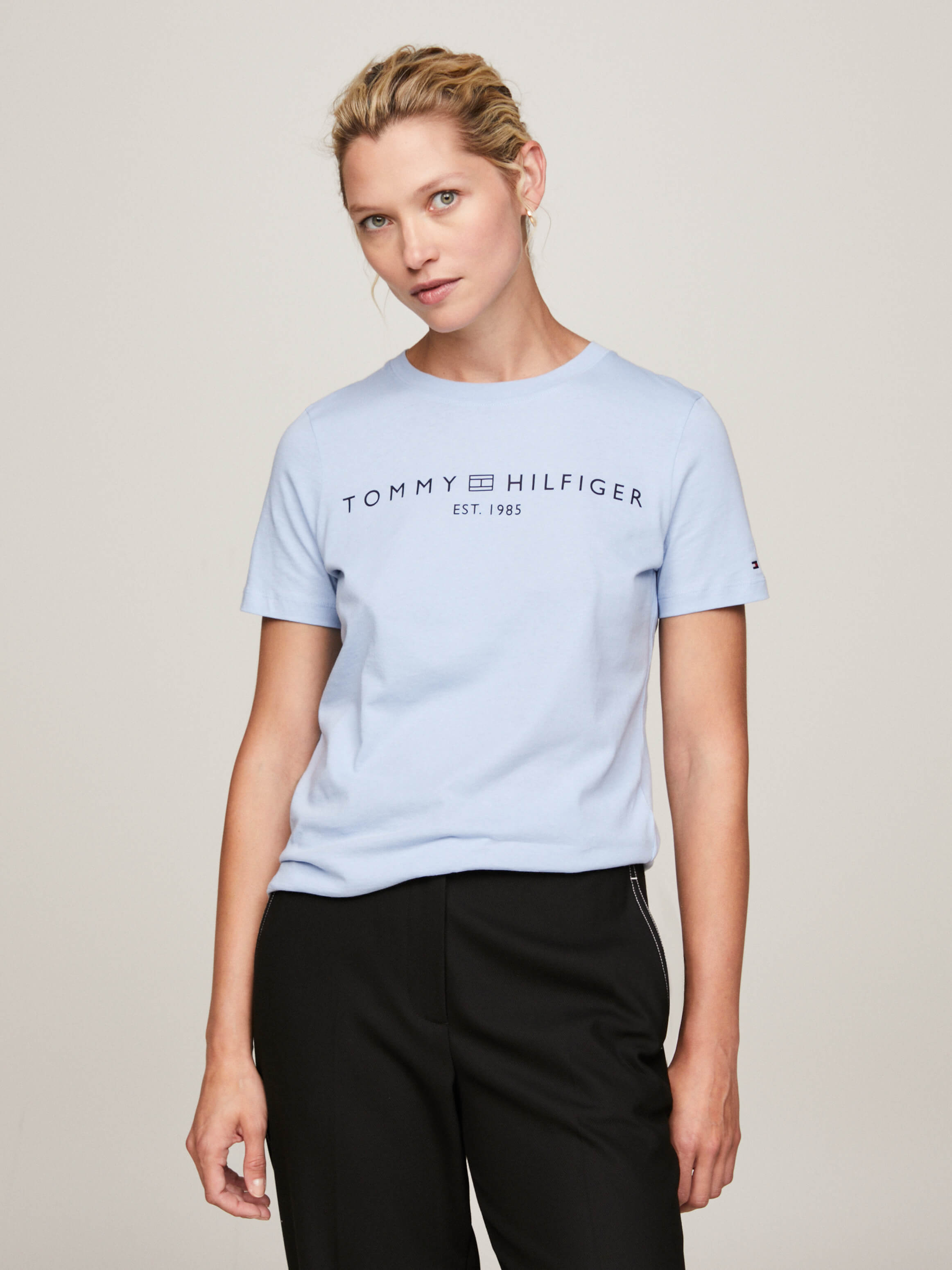 PLAYERA TOMMY HILFIGER PARA MUJER – DARKACLOTHESMX