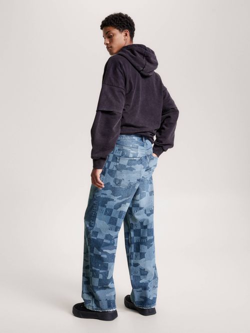 Jeans-de-pierna-ancha-con-diseño-a-laser-de-hombre