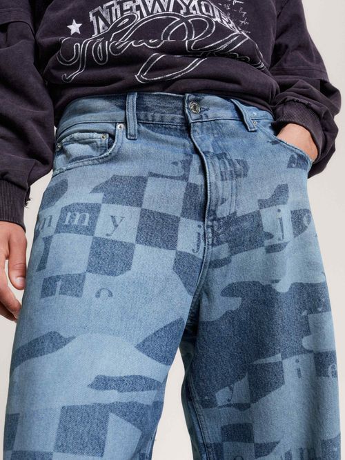 Jeans-de-pierna-ancha-con-diseño-a-laser-de-hombre