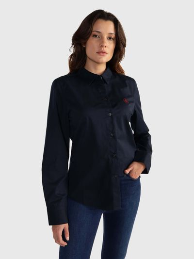 Camisa con monograma bordado de mujer