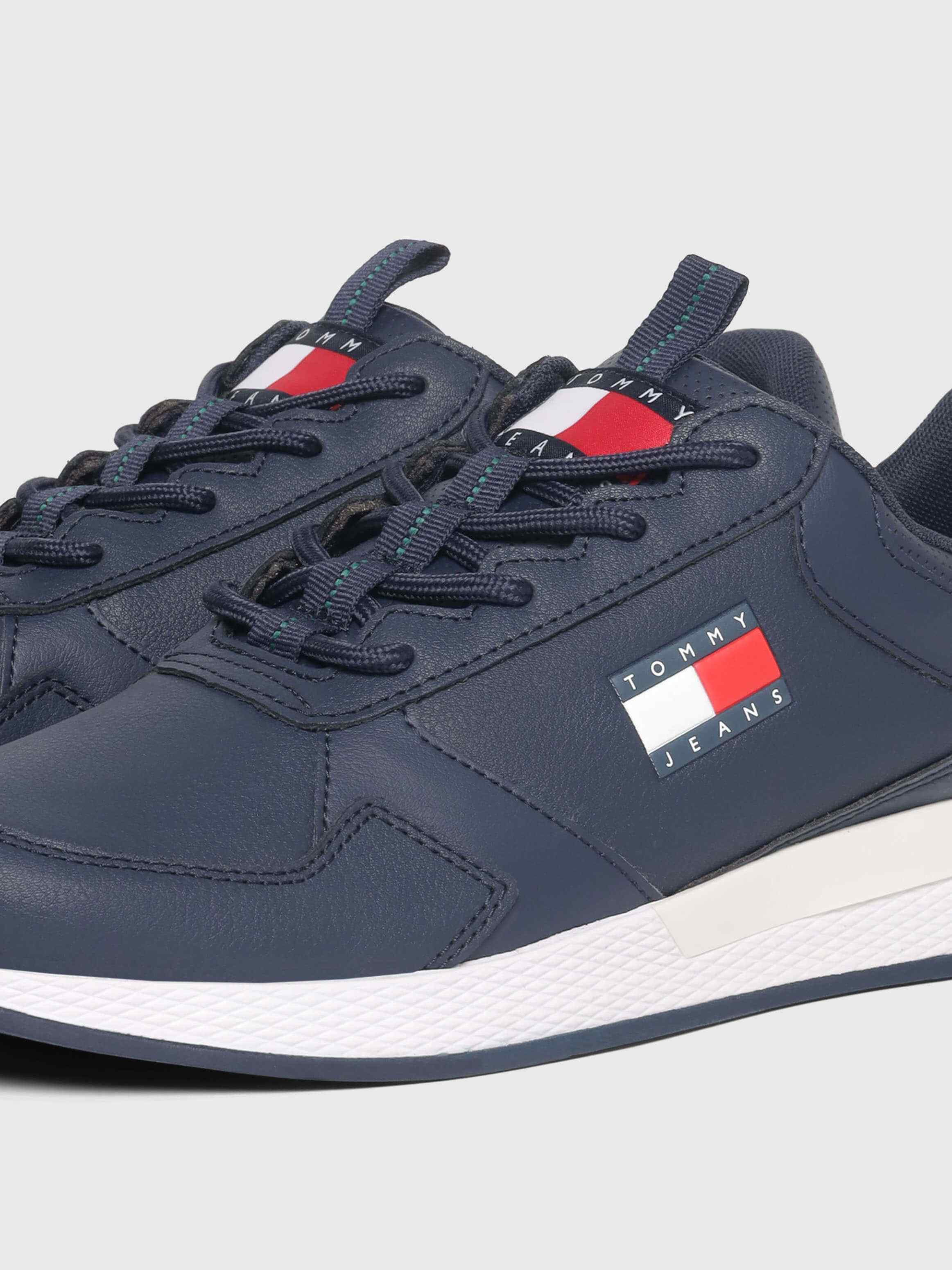 Tenis con logo lateral de hombre Tenis Tommy Hilfiger Mexico Tienda en Linea