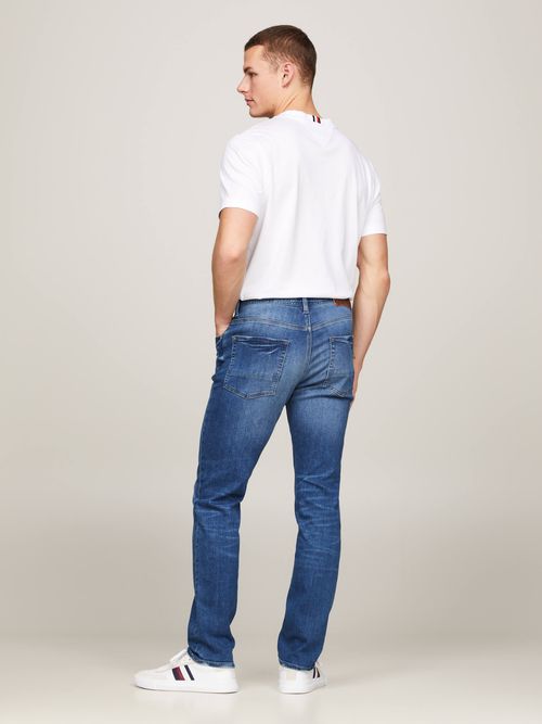 Jeans-Denton-entallados-con-pierna-recta-y-efecto-desteñido-de-hombre