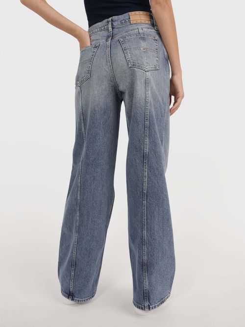 Jeans-Claire-con-cortes-en-relieve-de-mujer