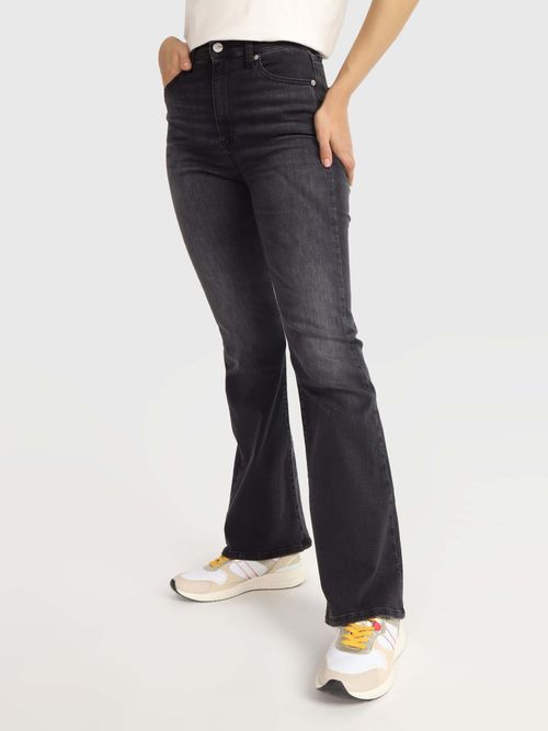 Jeans-sylvia-high-flare-con-acabado-deslavado-de-mujer-DW0DW17149-1BZ