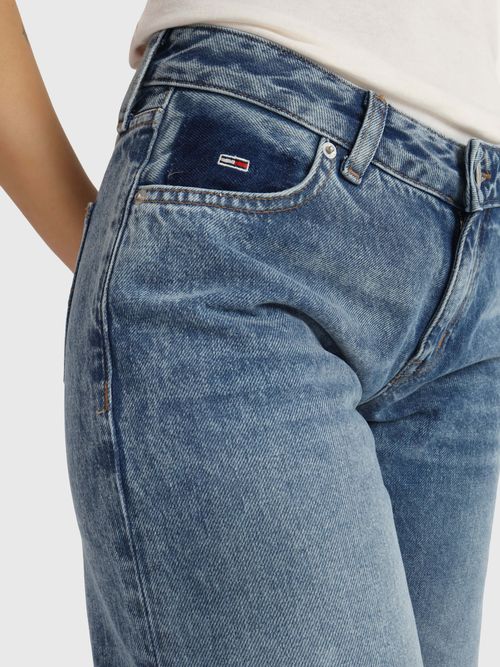 Jeans-sophie-low-straight-con-acabado-deslavado-de-mujer-DW0DW17174-1A5
