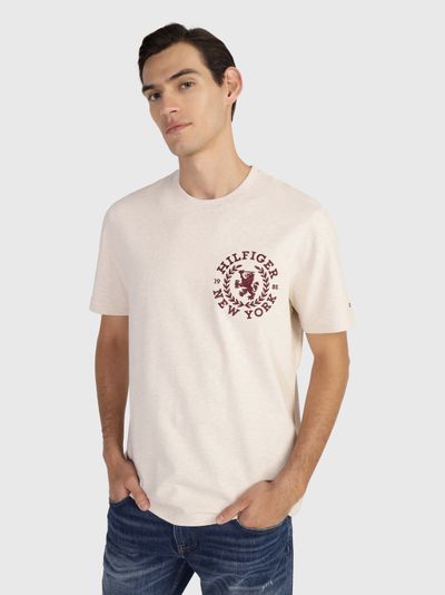 Playera de punto con logo y escudo de hombre Tommy Hilfiger