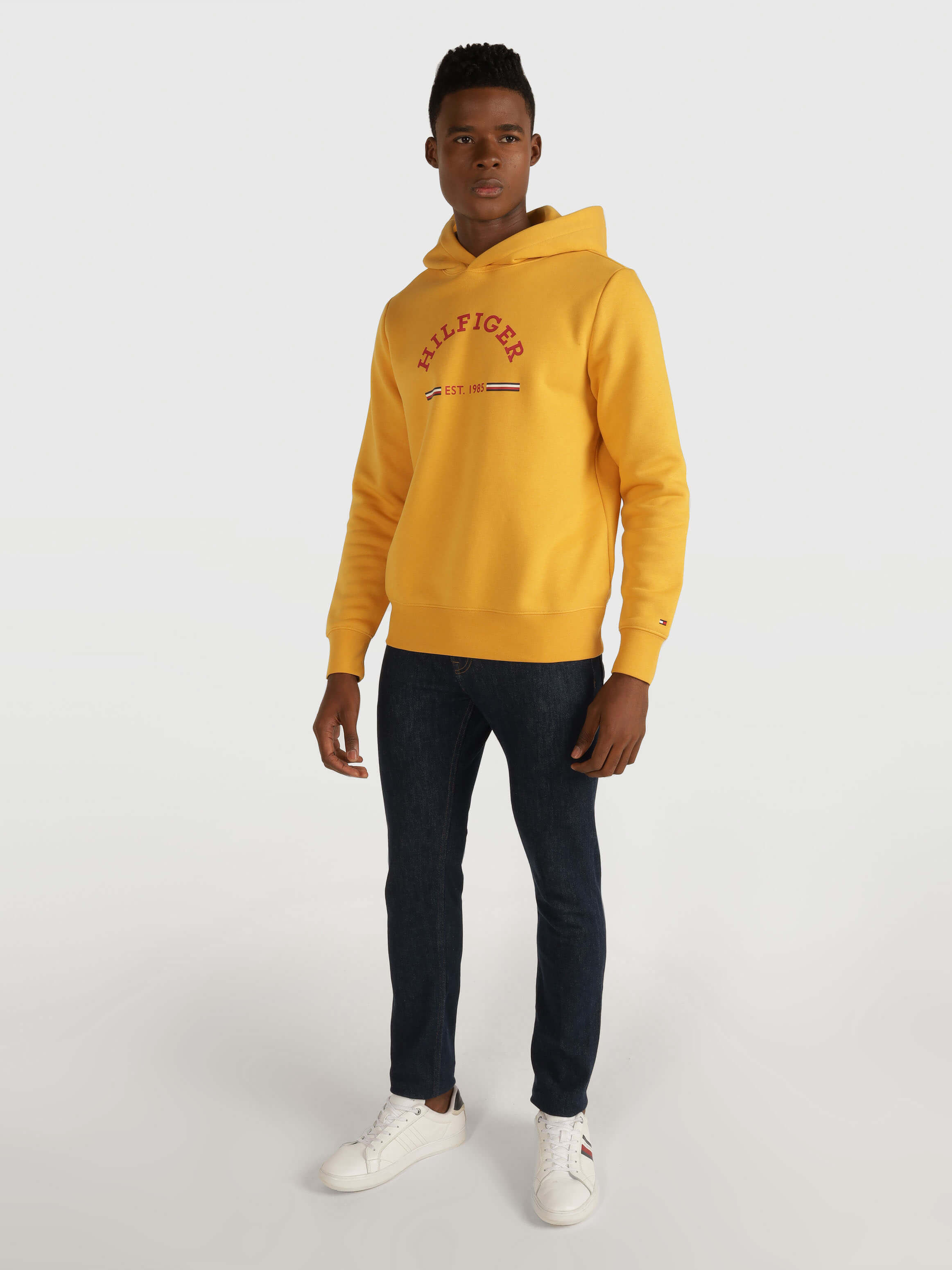 Una Sudaderas Con Capucha Amarillas Sudaderas De Tommy Tommy Jeans