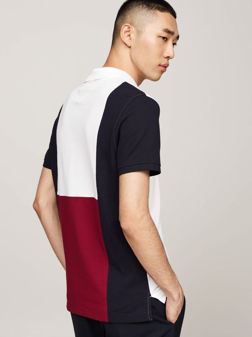 Polo-de-corte-regular-con-diseño-color-block-de-hombre-Tommy-Hilfiger