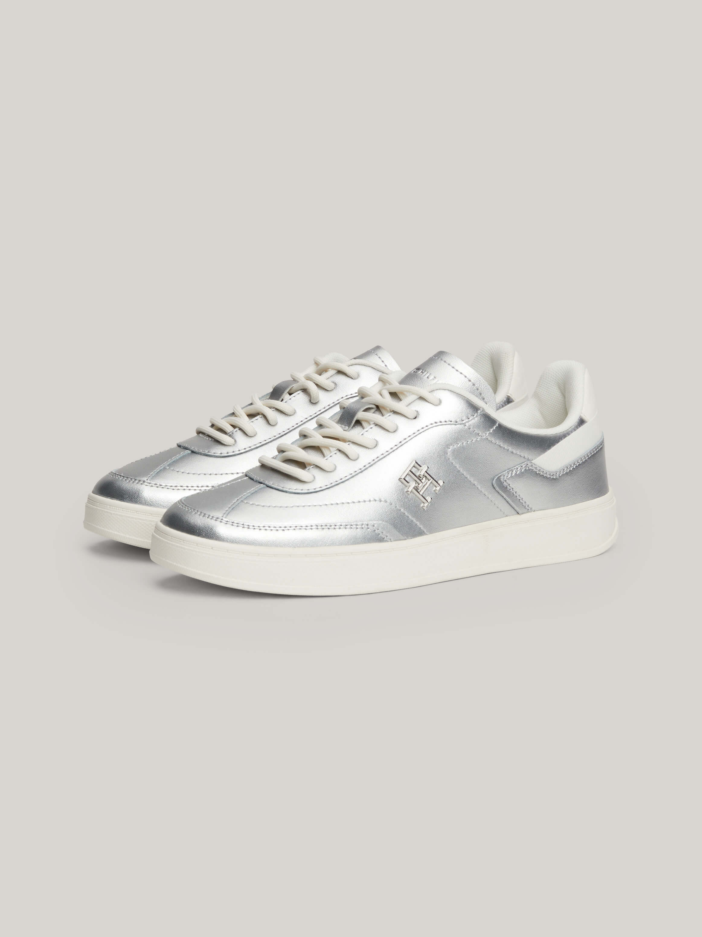 Tenis fashion tommy hilfiger mujer plateados