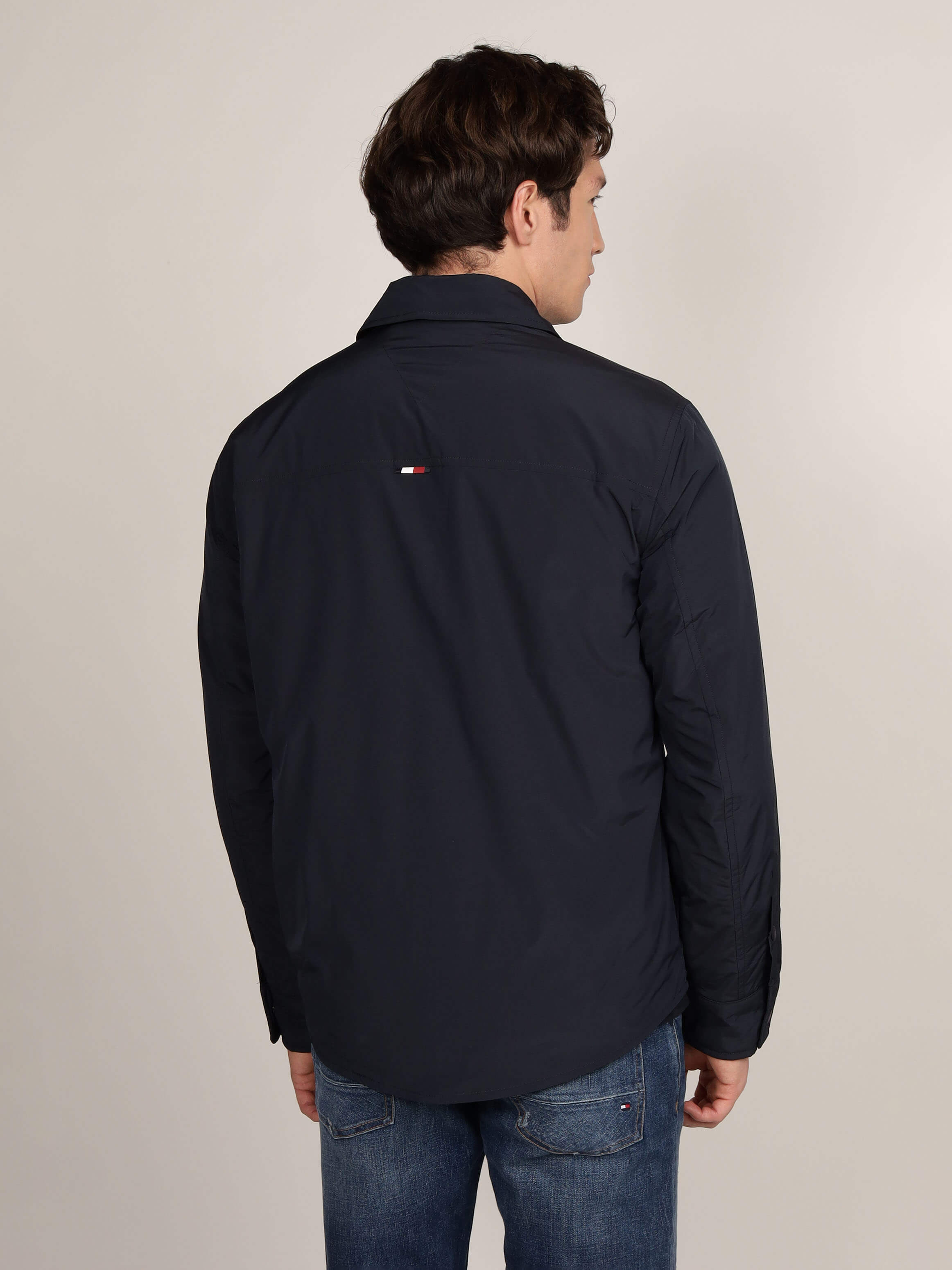 Chamarra estilo camisa plegable de hombre Tommy Hilfiger Chamarras  Tommy Hilfiger® México Tienda en Línea