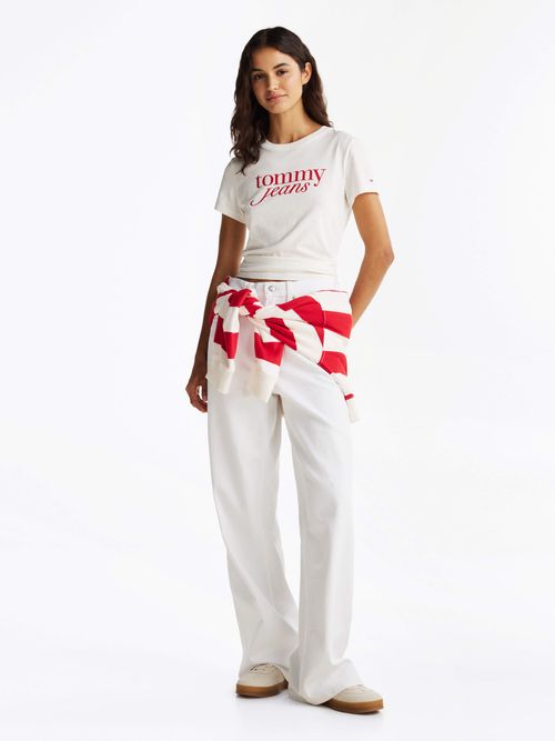 Playera-de-corte-slim-con-logo-de-mujer-Tommy-Jeans-DW0DW19447-YBL