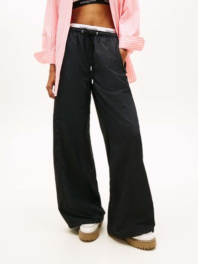 joggers-de-pierna-ancha-con-inscripcion-de-mujer-tommy-jeans-dw0dw22289-bds